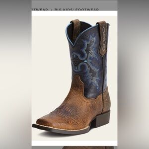 Ariat Boys Brown Cowboy Boots with Blue Details   Size 12